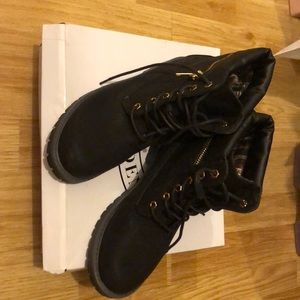 Black boots, size 6.5, only worn once.
